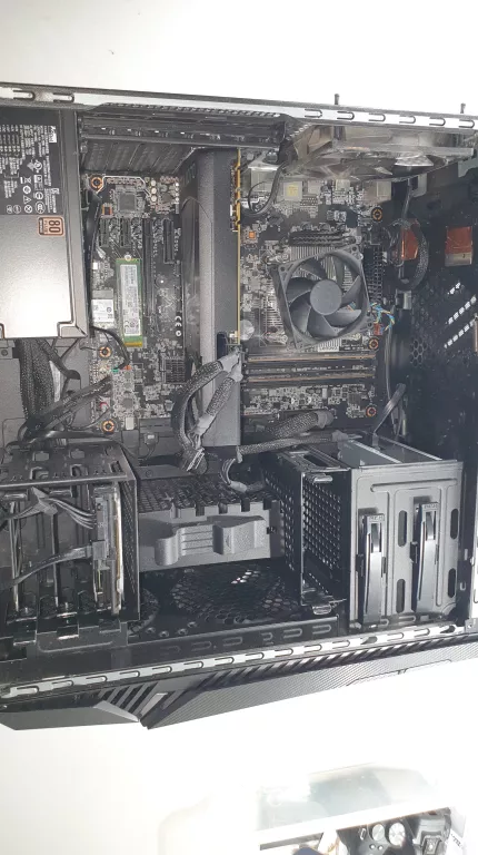 KOMPUTER STACJONARNY LENOVO I5 16GB GTX 1070
