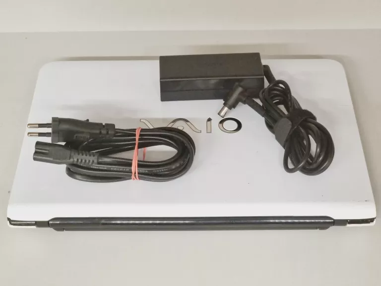 LAPTOP SONY VAIO SVE111B11M /AMD E2-1800 /4RAM/500HDD + ŁADOWARKA