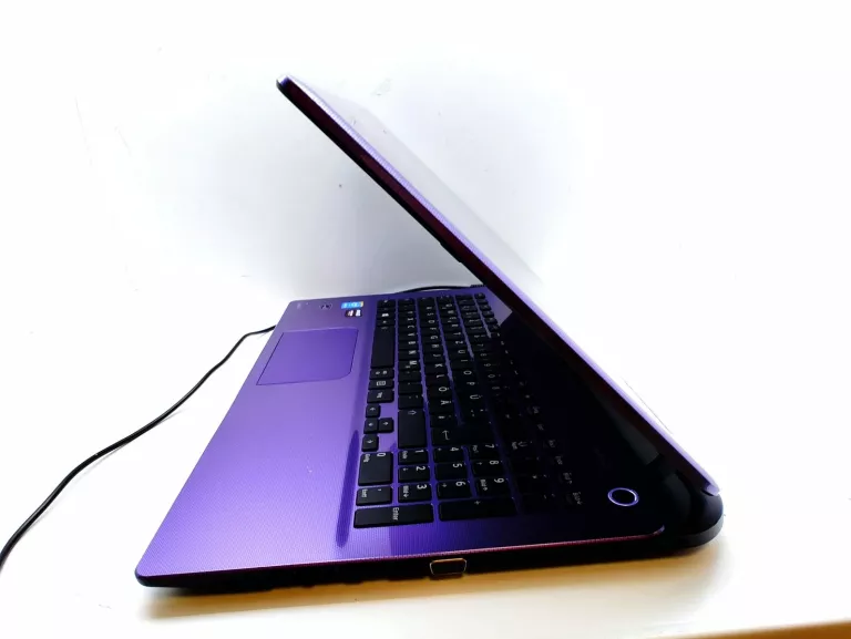 LAPTOP TOSHIBA L50-2FD