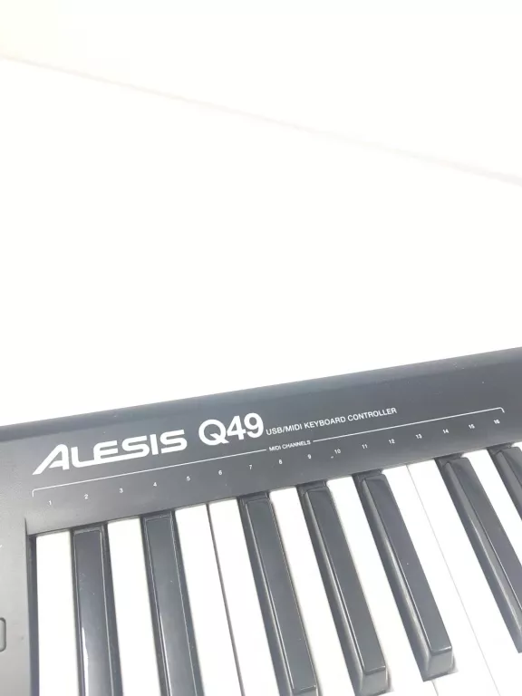 KEYBOARD ALESIS Q49
