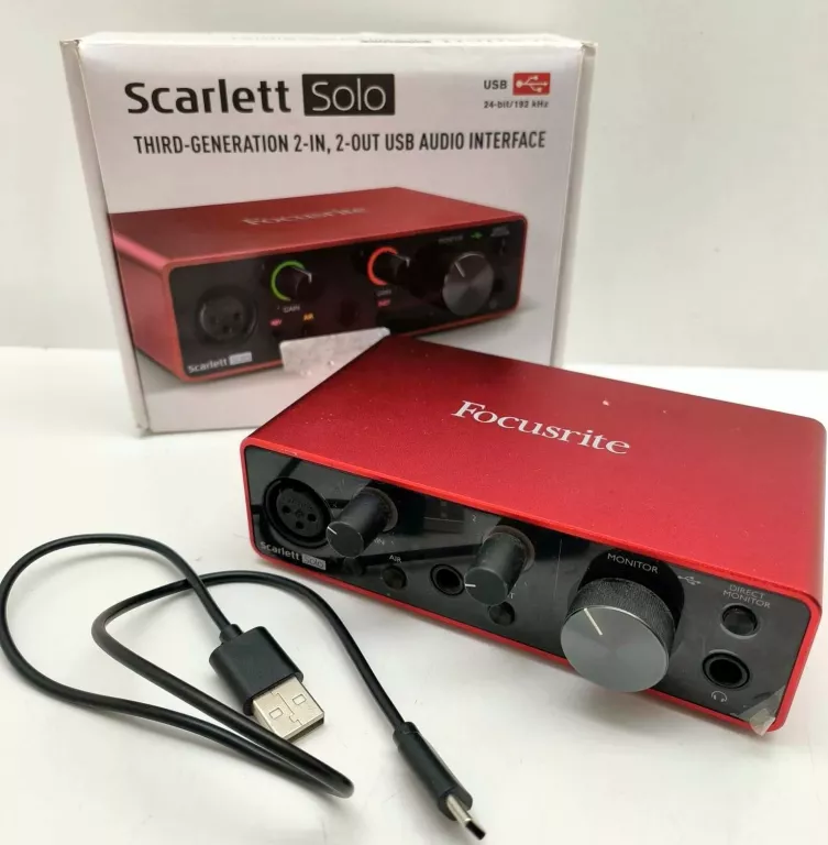 INTERFEJS FOCUSRITE SCARLETT SOLO 3-GEN KOMPLET