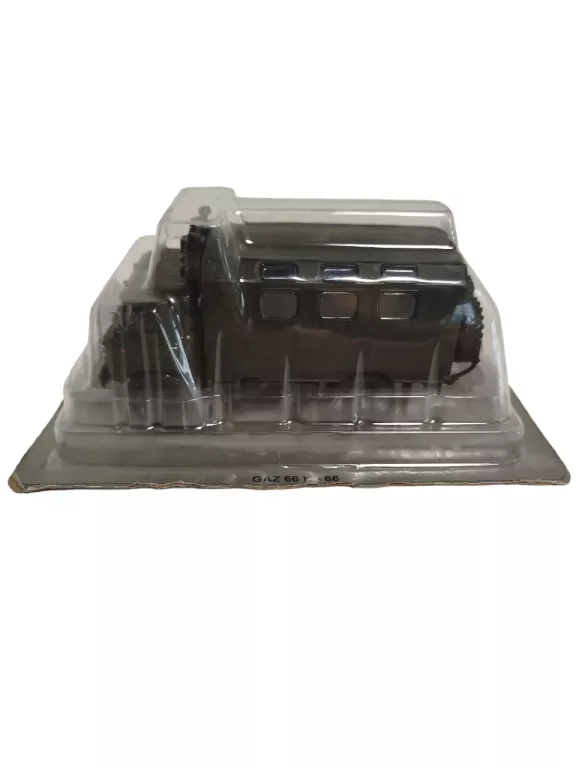 KULTOWE CIĘŻARÓWKI PRL 1:43 GAZ 66 K-66 WOJSKOWY MODEL DEAGOSTINI NUMER 43