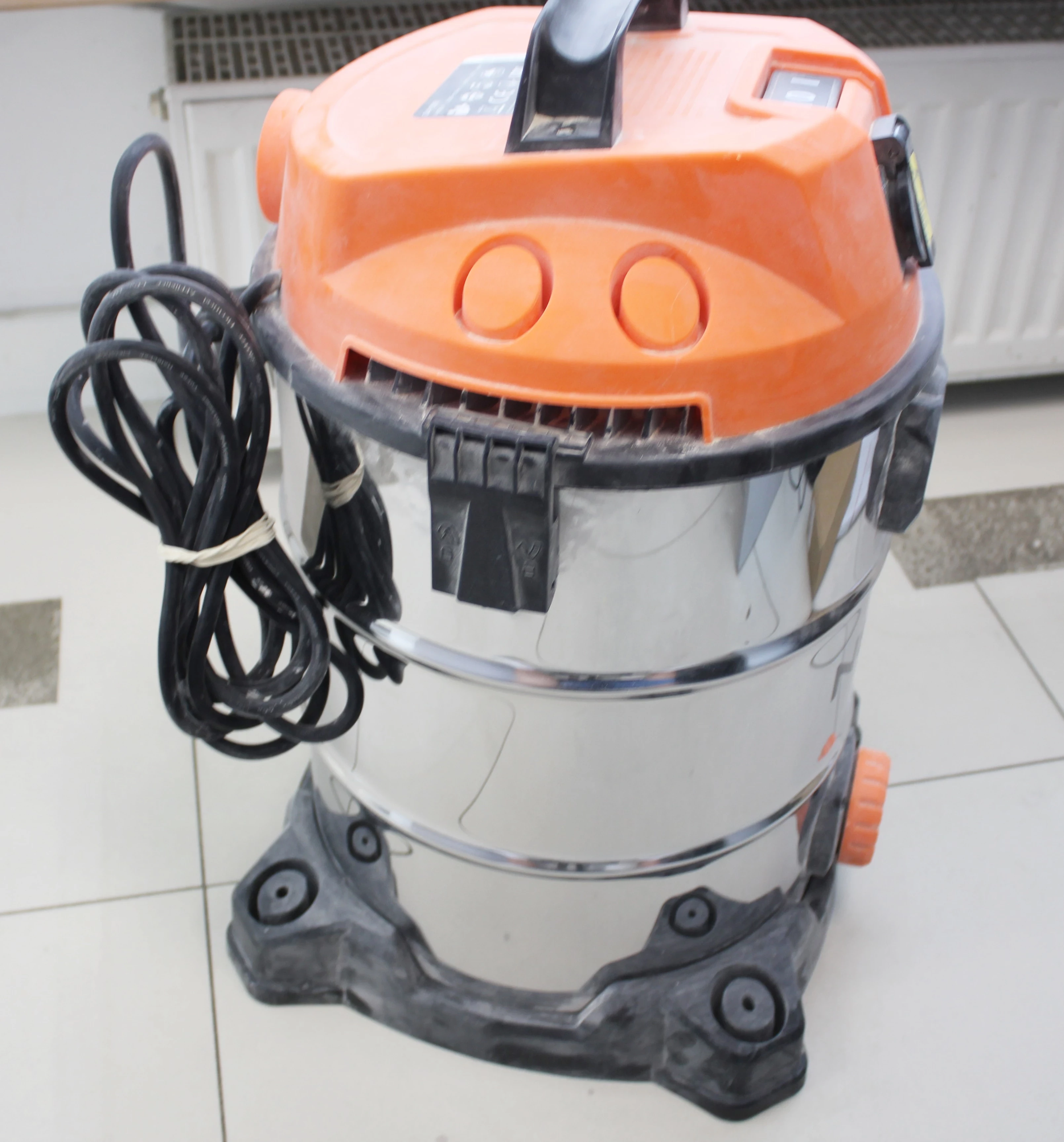 odkurzacz-przemyslowy-neo-tools-04-738-ean-gtin-5907558483079