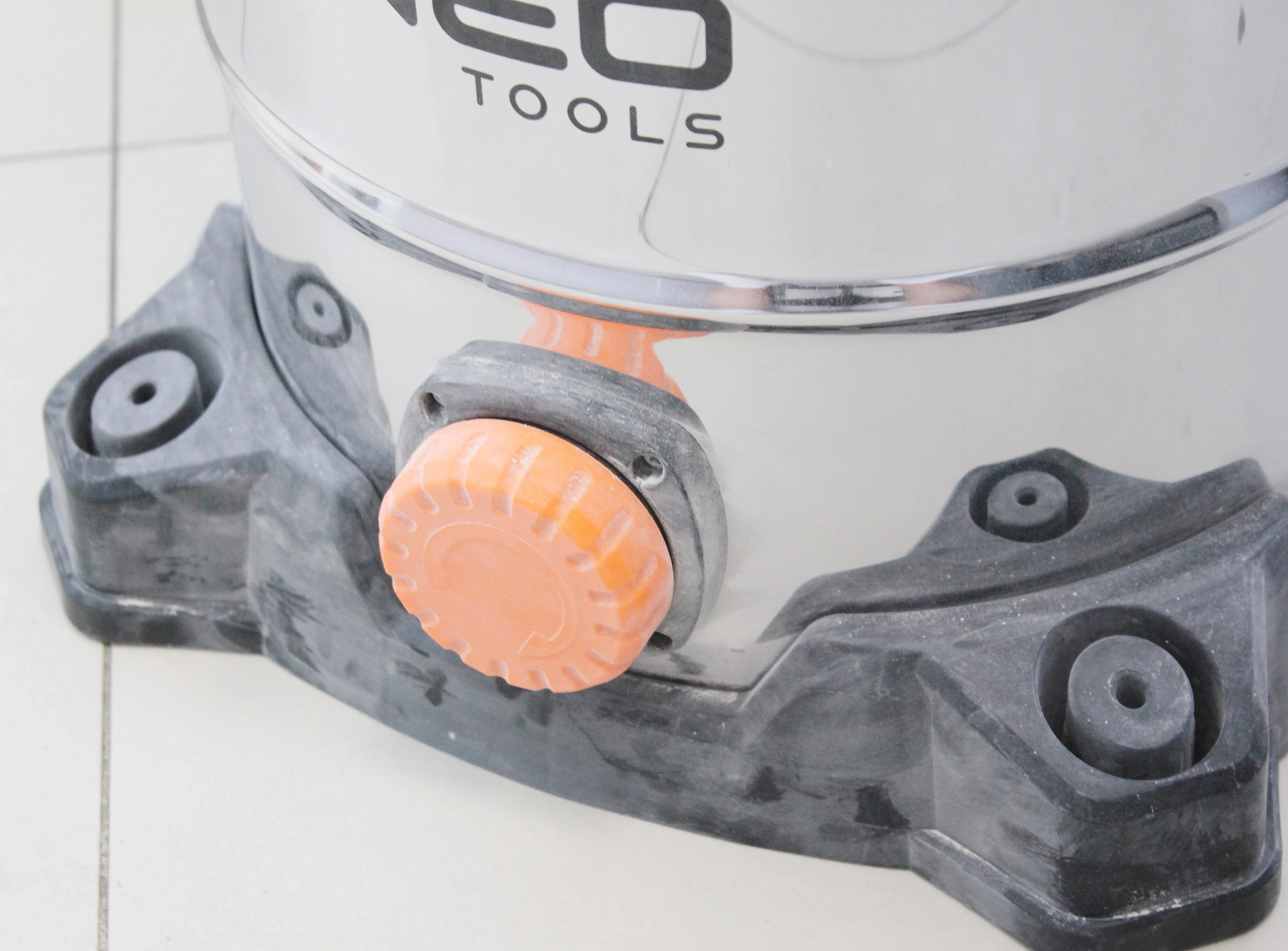 odkurzacz-przemyslowy-neo-tools-04-738-kod-producenta-04-738