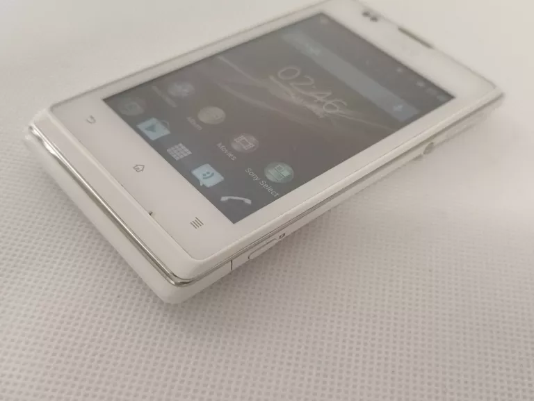 TELEFON SONY XPERIA C1505 I POWERBANK 20100