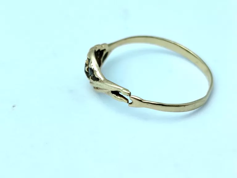 pekniety-zloty-pierscionek-129g-r19-333-8k-proba-33300