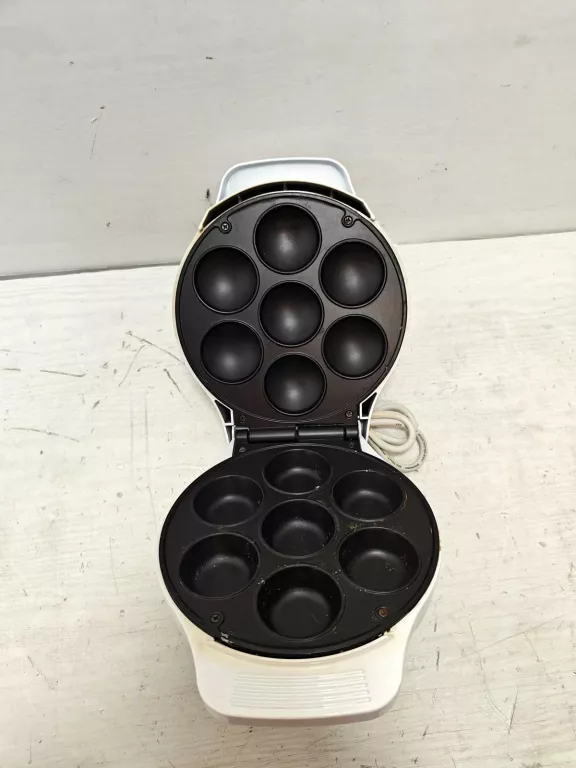 WYPIEKACZ DO BABECZEK I MUFFINEK CAMRY CR 3026