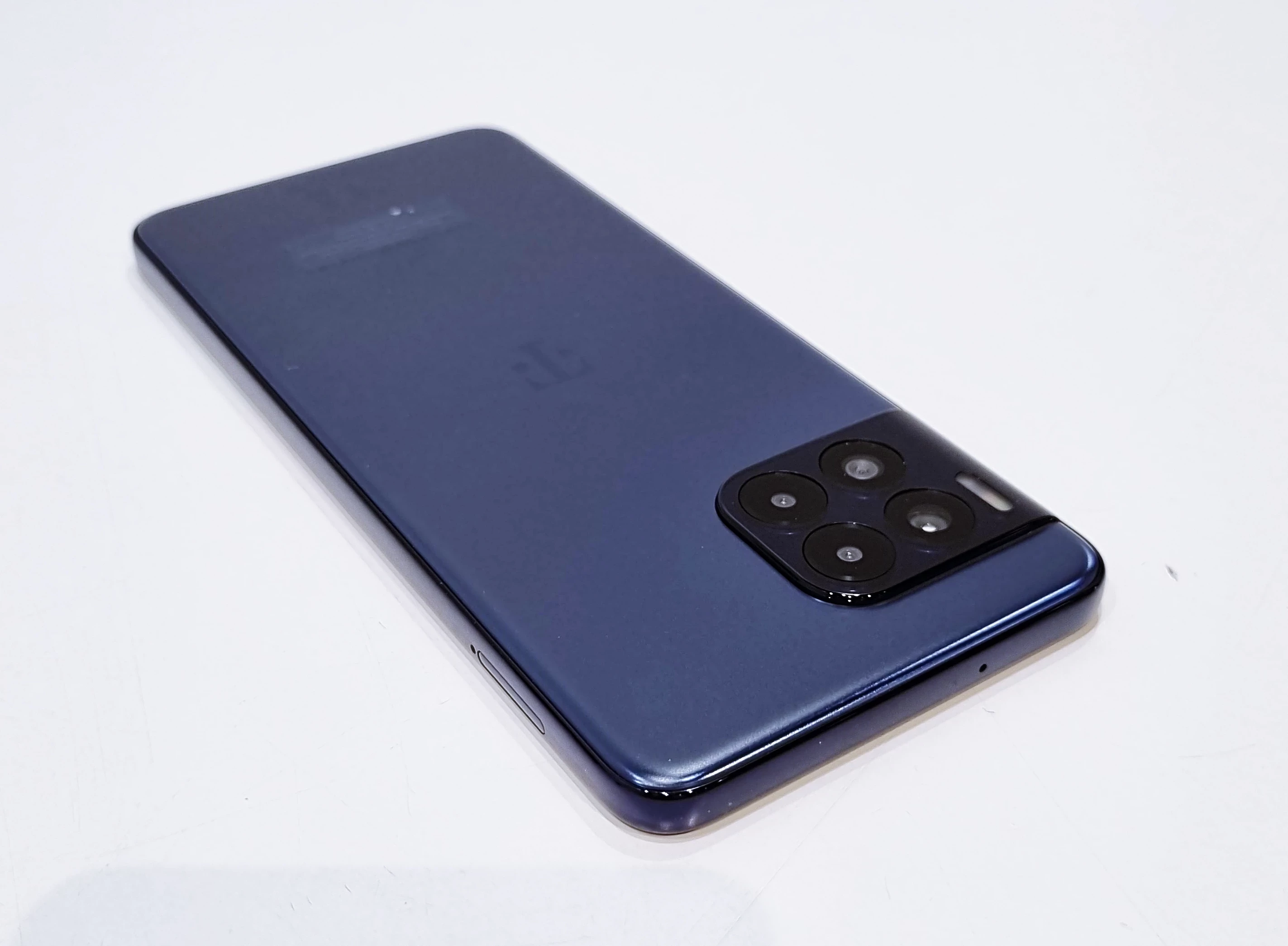 telefon-t-phone-2-pro-5g-6gb256gb-wbudowana-pamiec-256-gb