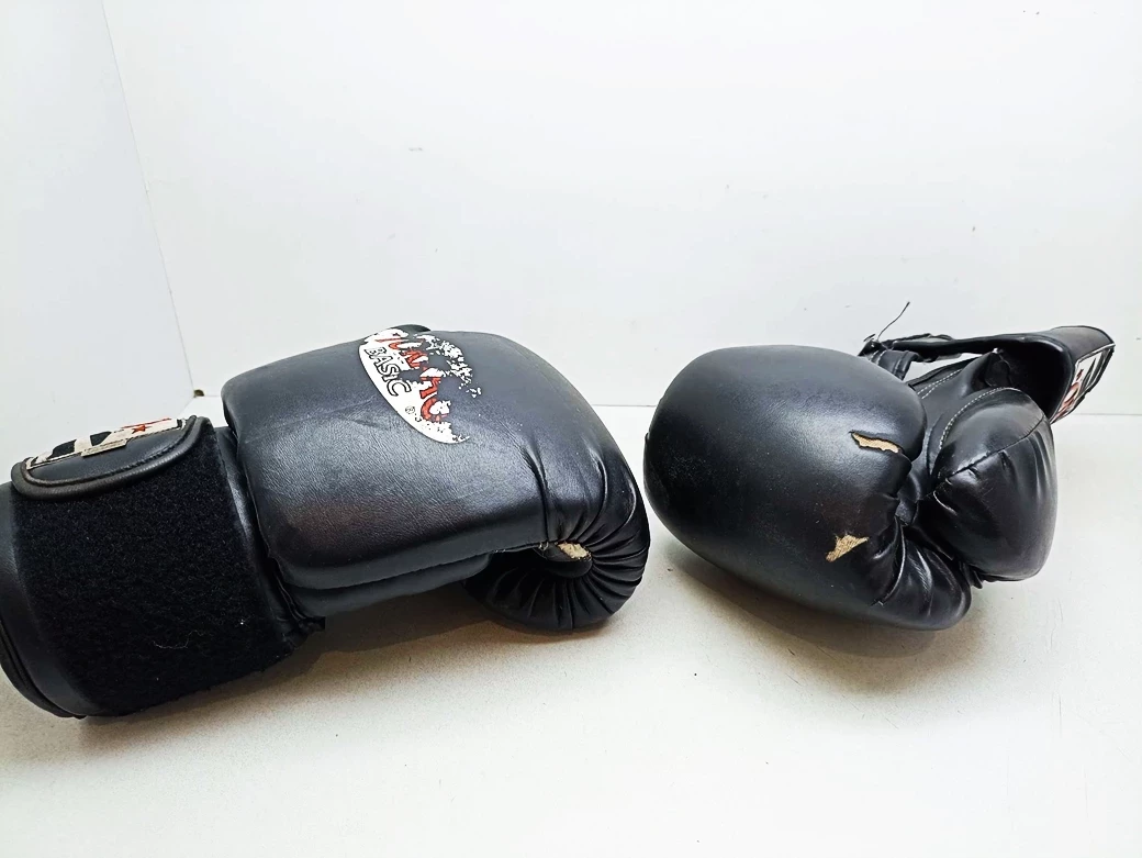 rekawice-yokkao-basic-czarne-stan-11323-2