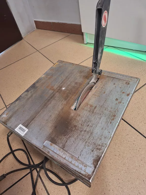 PRZECINARKA DO PŁYTEK EUROTEC 230V/50HZ 1100W