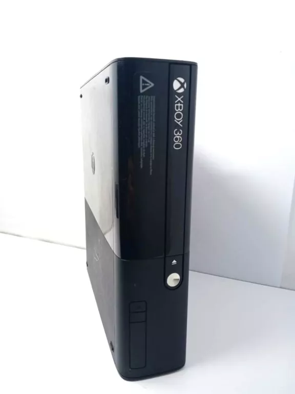 KONSOLA XBOX 360 SLIM E