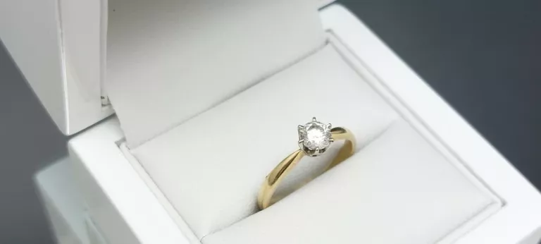 zloty-pierscionek-p585-r16-240719020-kolor-dominujacy-205826-225106