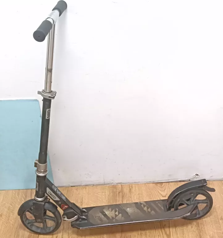 HULAJNOGA OXELO MID 7 175MM