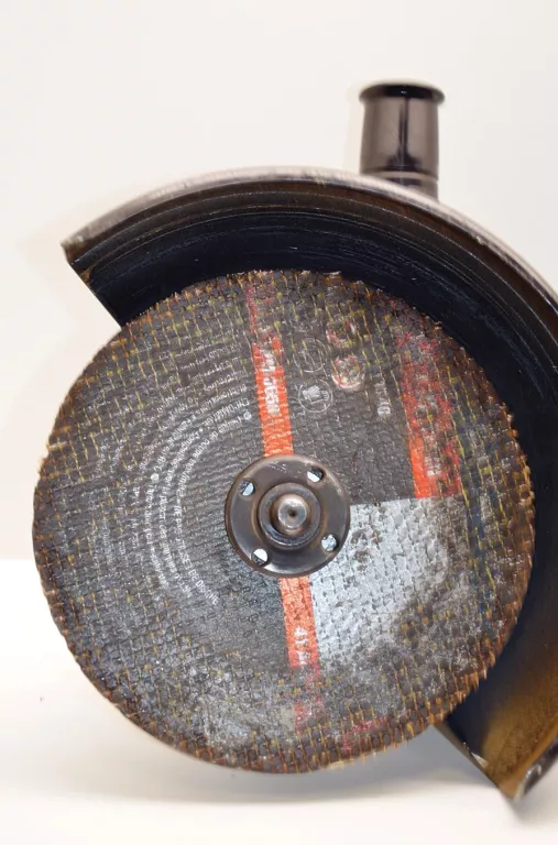 duza-szlifierka-katowa-makita-ga9020r-kod-producenta-ga9020r