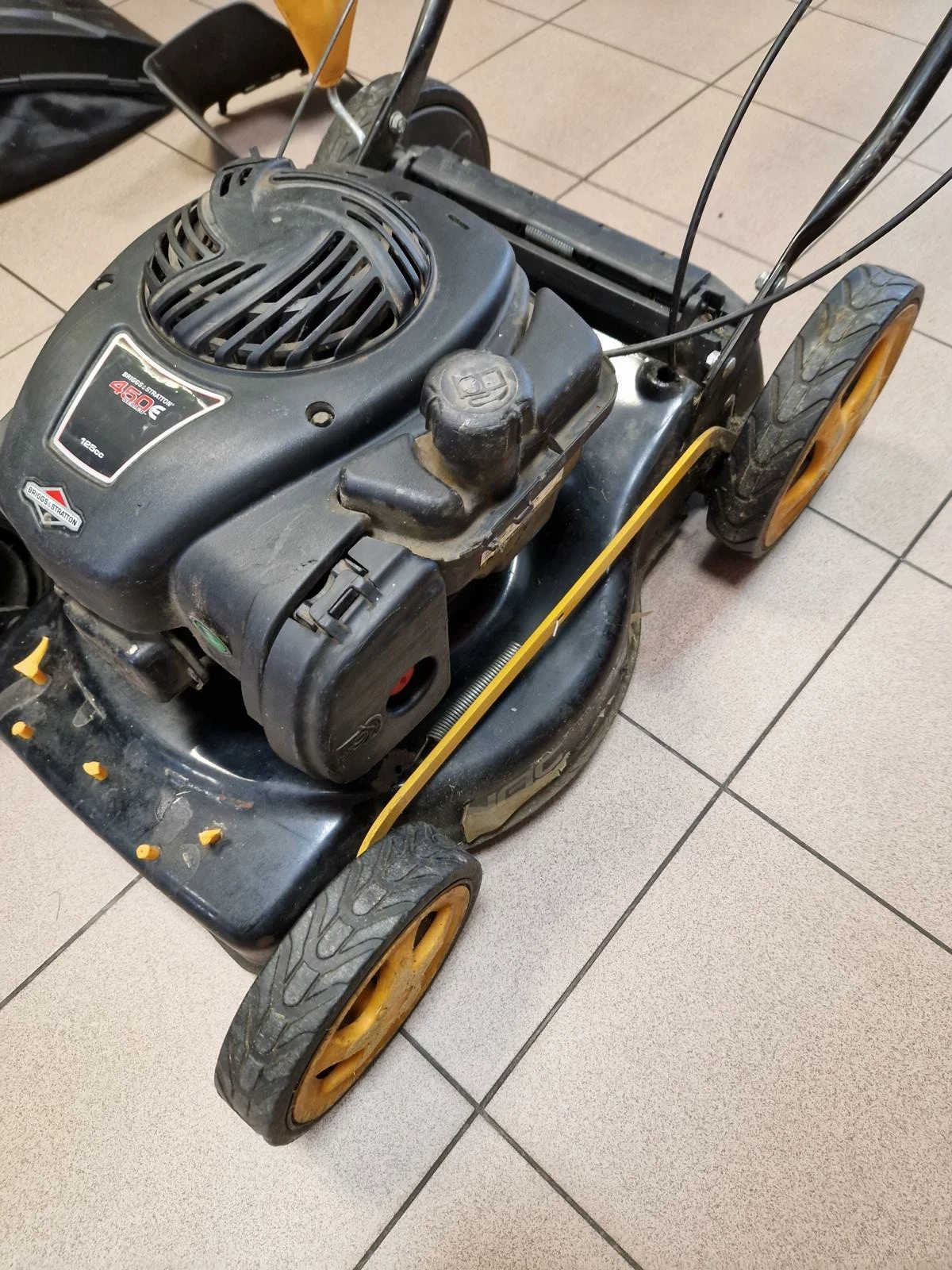 kosiarka-spalinowa-nac-ls2200-17kw-z-koszem-pojemnosc-kosza-60