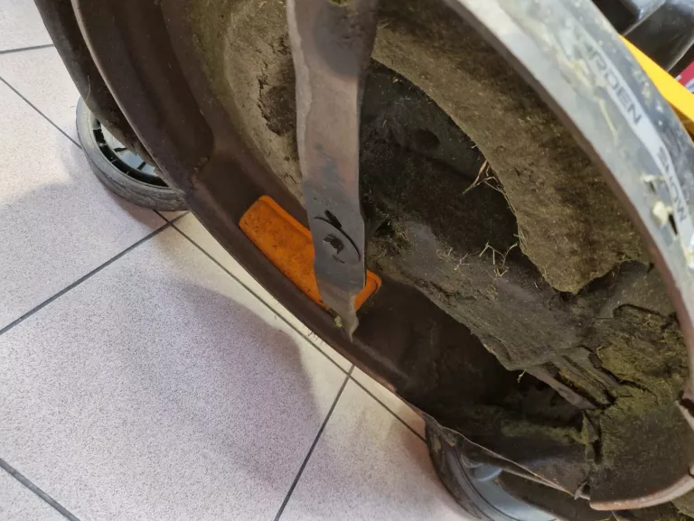 kosiarka-spalinowa-nac-ls2200-17kw-z-koszem-kod-producenta-lp50-146-hs-ng