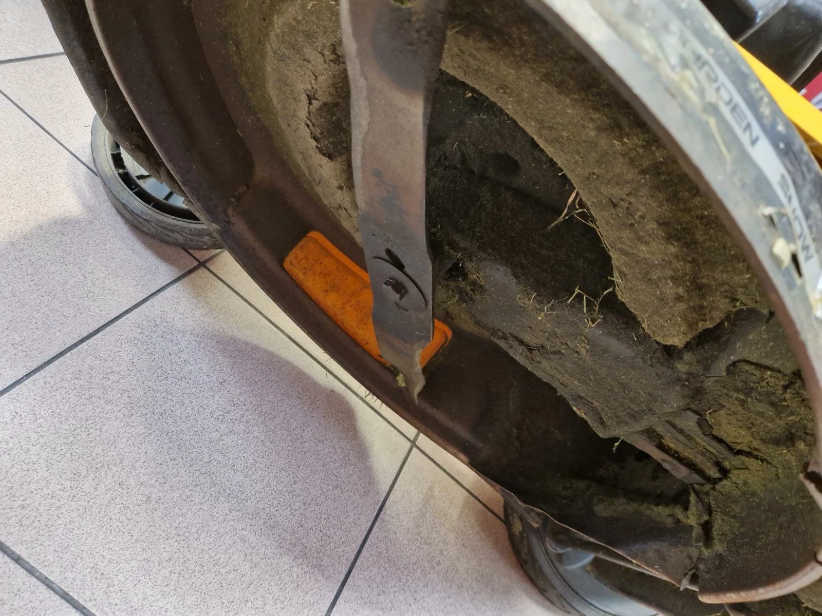 kosiarka-spalinowa-nac-ls2200-17kw-z-koszem-kod-producenta-lp50-146-hs-ng