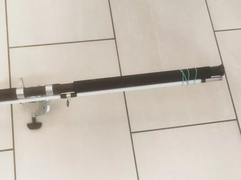 WEDKA CROCODILE 300 Z KOŁOWROTKIEM