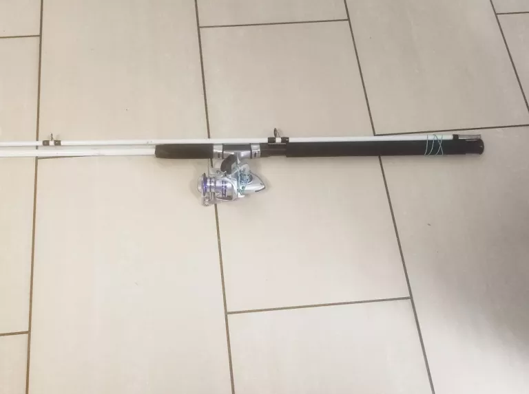 WEDKA CROCODILE 300 Z KOŁOWROTKIEM