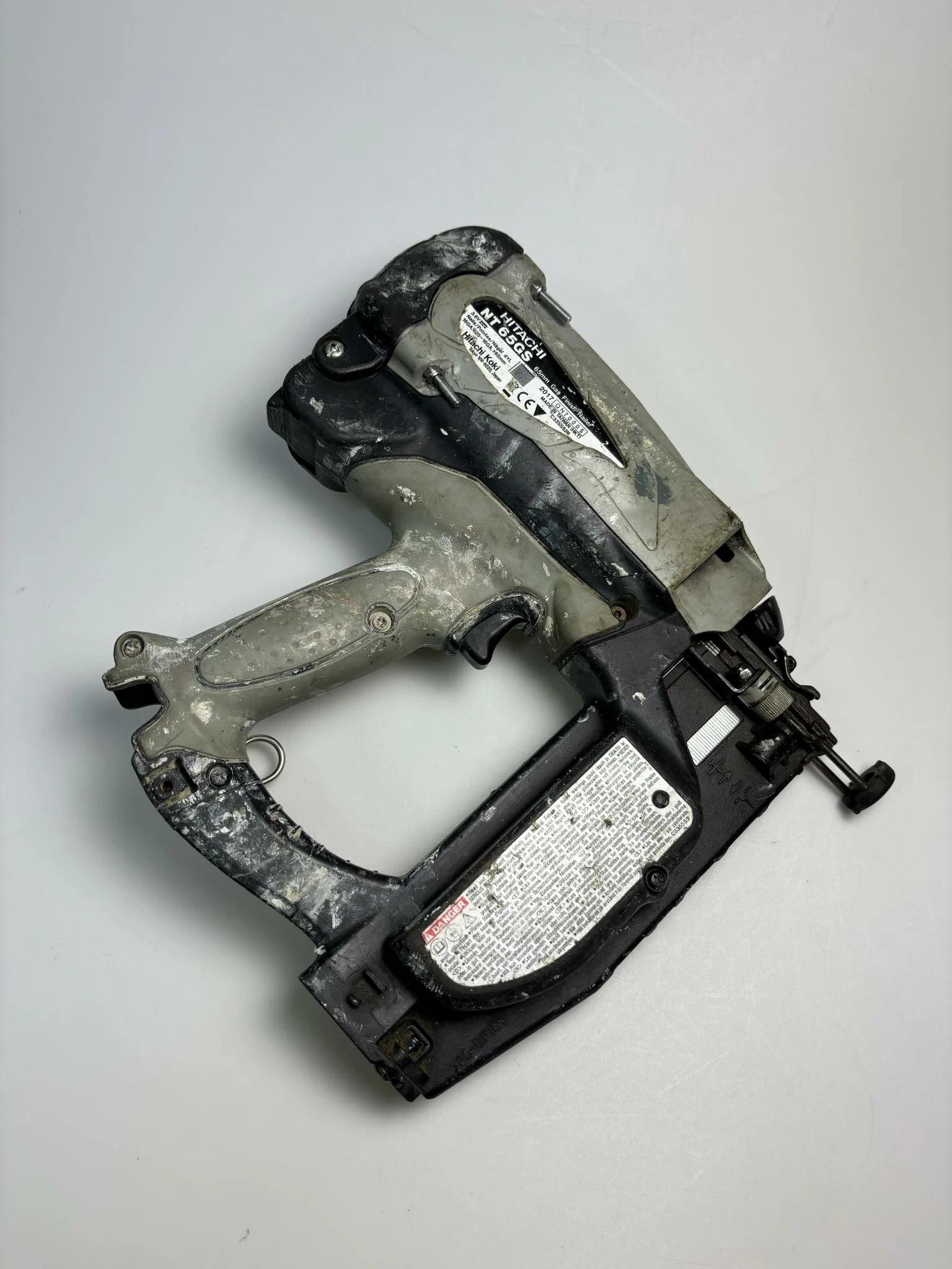 akumulatorowa-gwozdziarka-hikoki-nt65gs-zwirki-i-wigury-1-myslowice