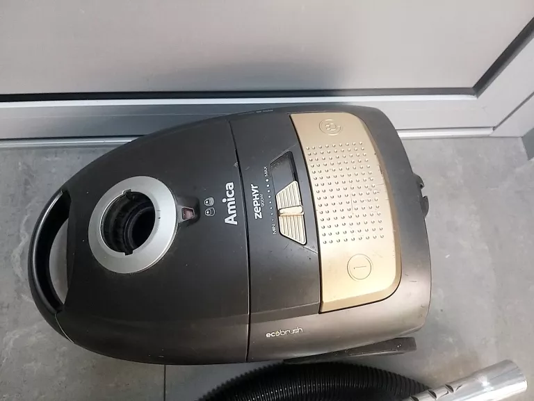 ODKURZACZ WORKOWY AMICA ZEPHYR VM 1063 900W