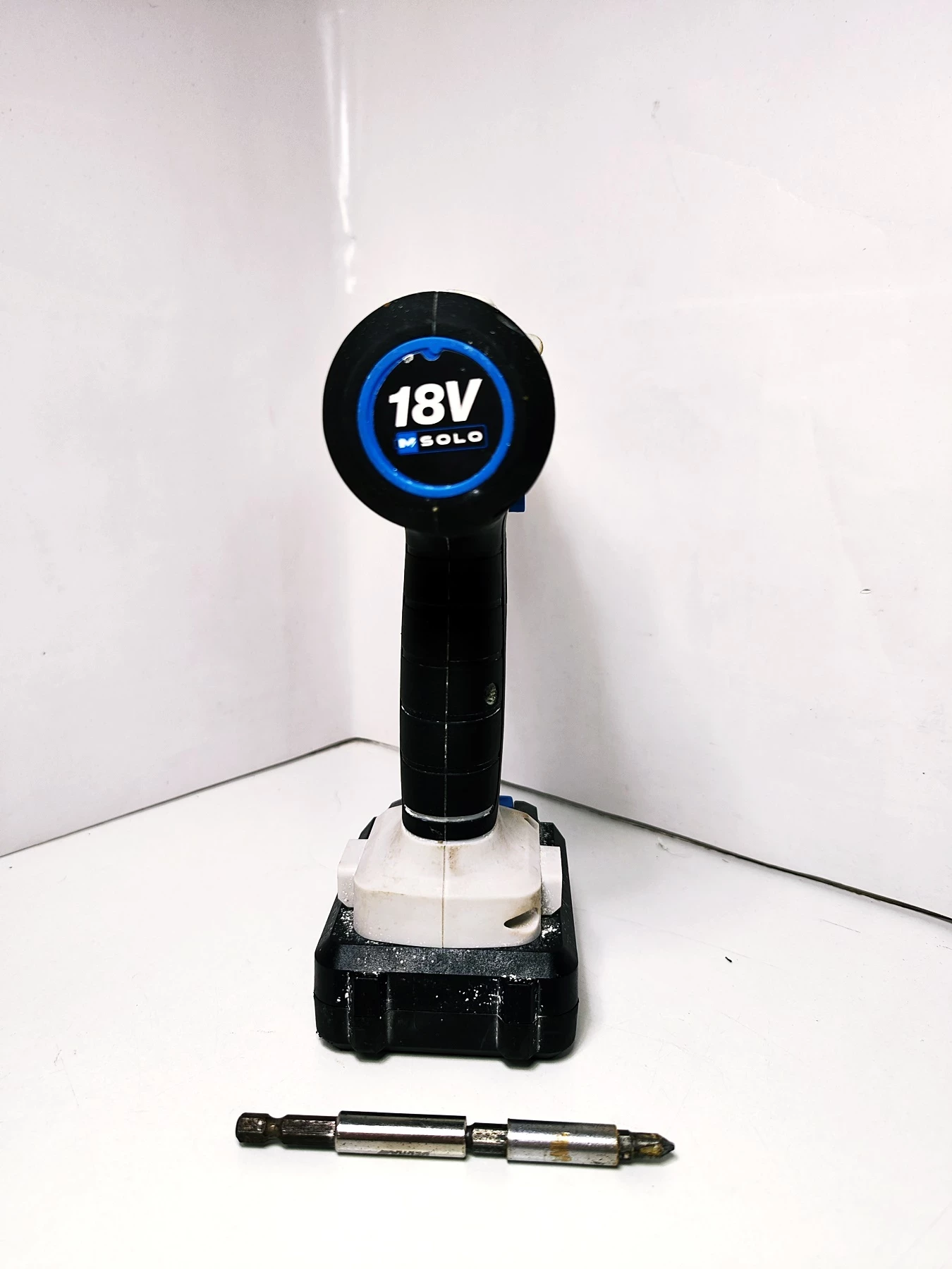 wkretarka-macallister-mcd18-li-2-akumulator-napiecie-v-18-v