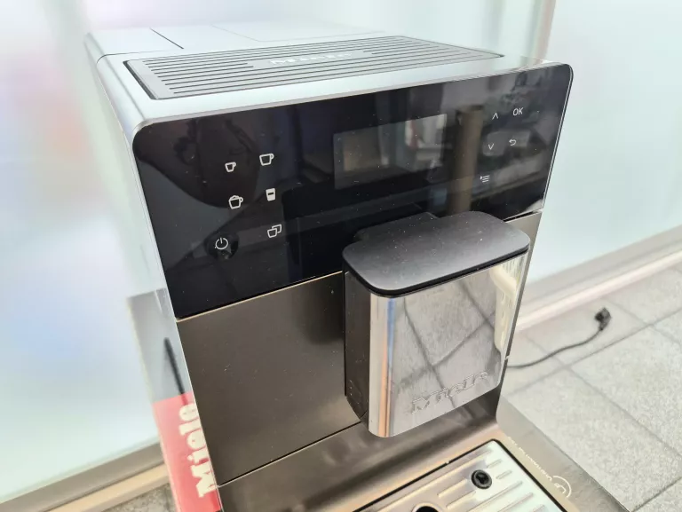 ekspres-cisnieniowy-miele-silence-cm-5710-kolor-dominujacy-129357-9