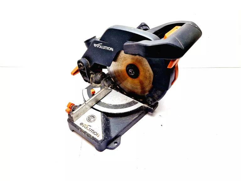 pila-ukosnica-cms-r210-1200w-kosciuszki-34-trzcianka