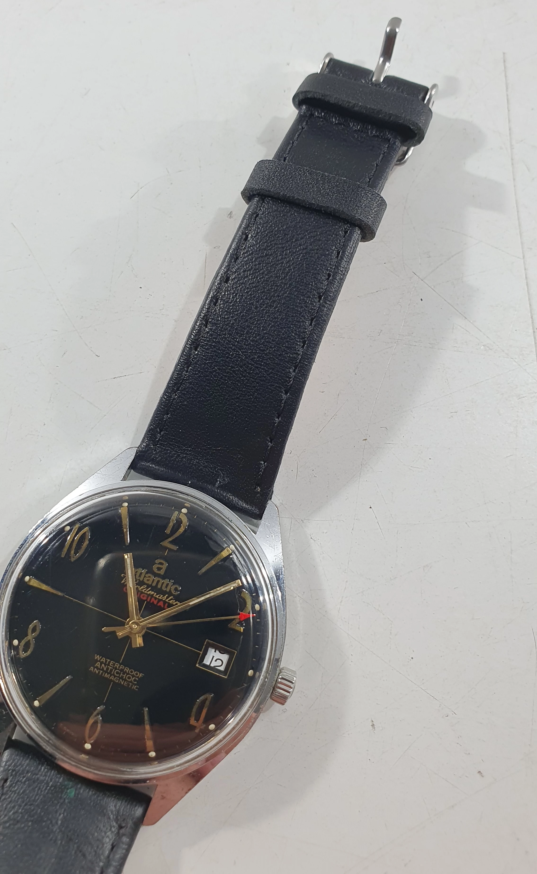 zegarek-atlantic-worldmaster-antichoc-opis-mechanizm-mechaniczny