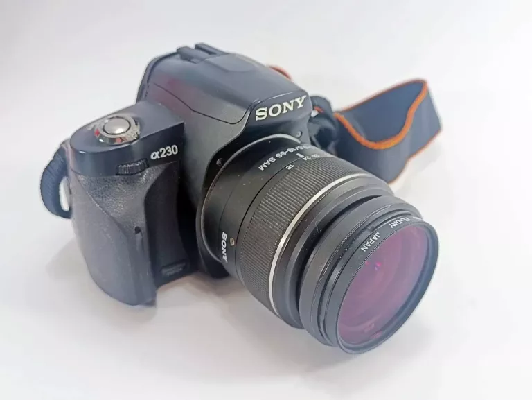 lustrzanka-sony-alfa-230-korpus-obiektyw-marka-sony