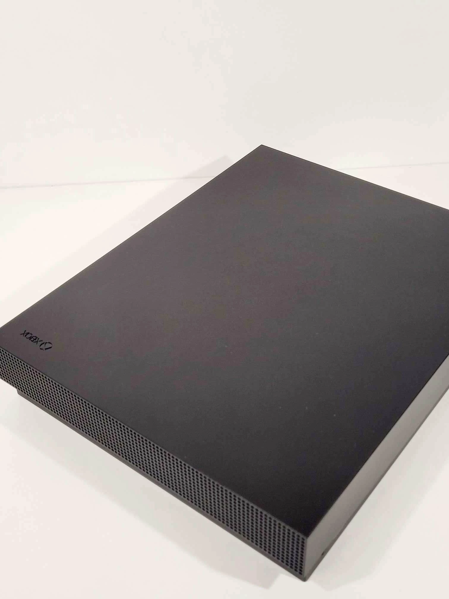 konsola-xbox-one-x-gry-w-zestawie-205998-225574