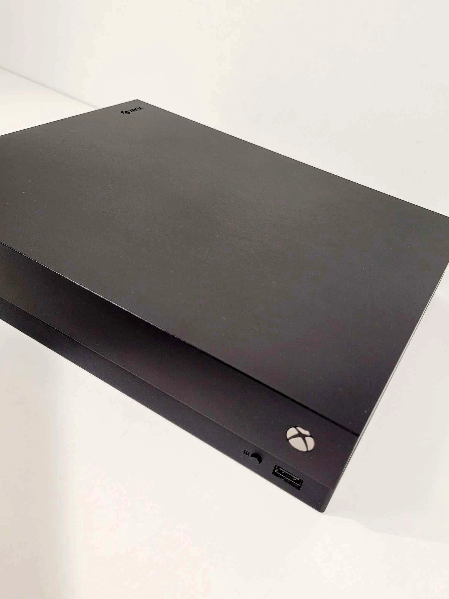 konsola-xbox-one-x-dysk-wbudowana-pamiec-5179-352249