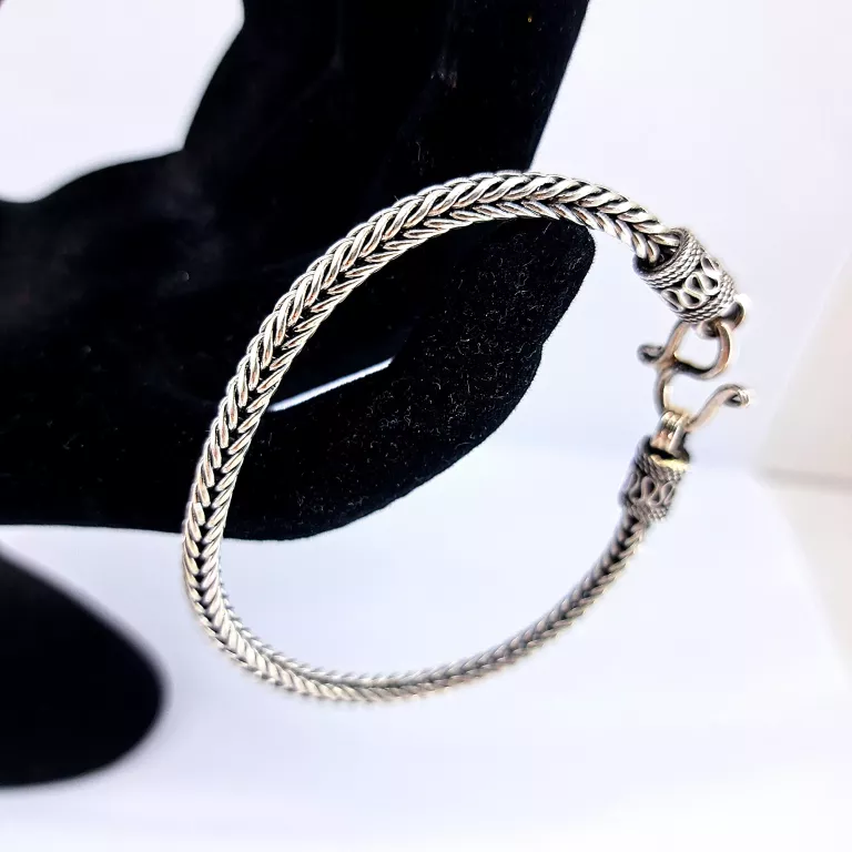 bransoleta-srebrna-elegancka-splot-krolewski-p925-17-g-kamien-17088-524288