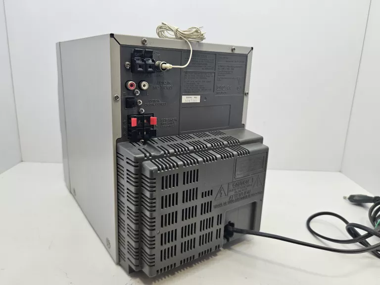 WIEŻA STEREO SONY CMT-CP100 + PILOT