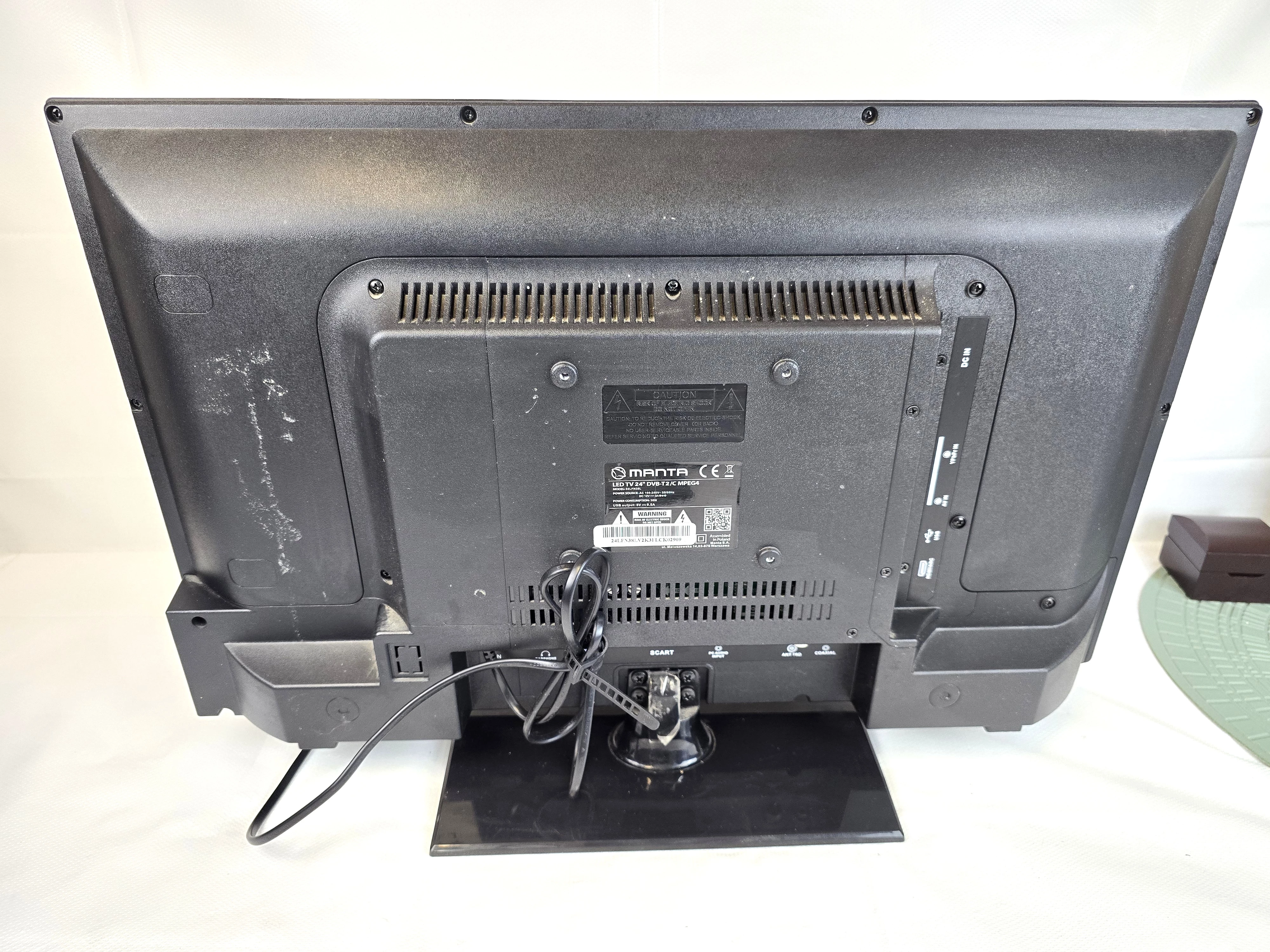 telewizor-led-manta-24lhn124d-24-cale-hd-ready-stan-11323-2