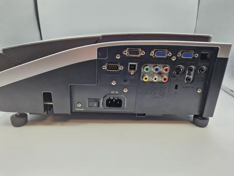 PROJEKTOR HITACHI CP-A100