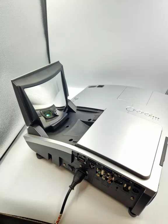 PROJEKTOR HITACHI CP-A100