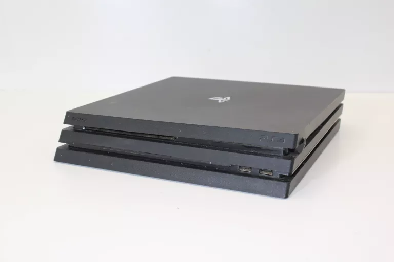 KONSOLA PS4 CUH-7016B USZKODZONY NAPĘD