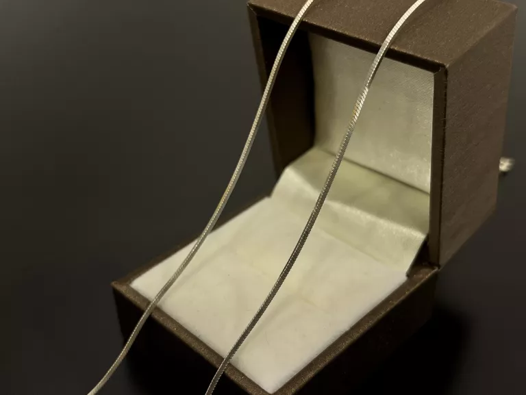 SREBRNY ŁAŃCUSZEK ŻYŁKA 5,3G P.925 55CM