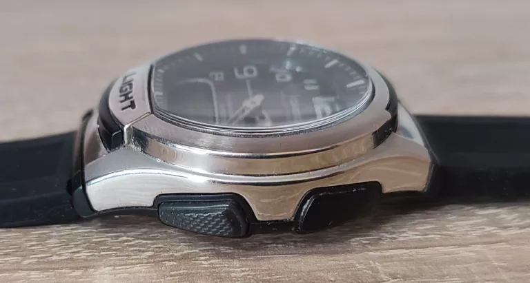 ZEGAREK CASIO AQ-180W