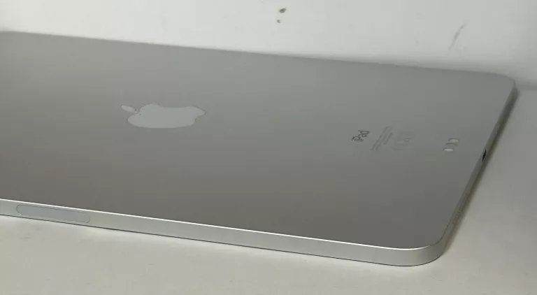 apple-ipad-pro-11-cali-64gb-etui-okazja-model-tabletu-249459-1222492