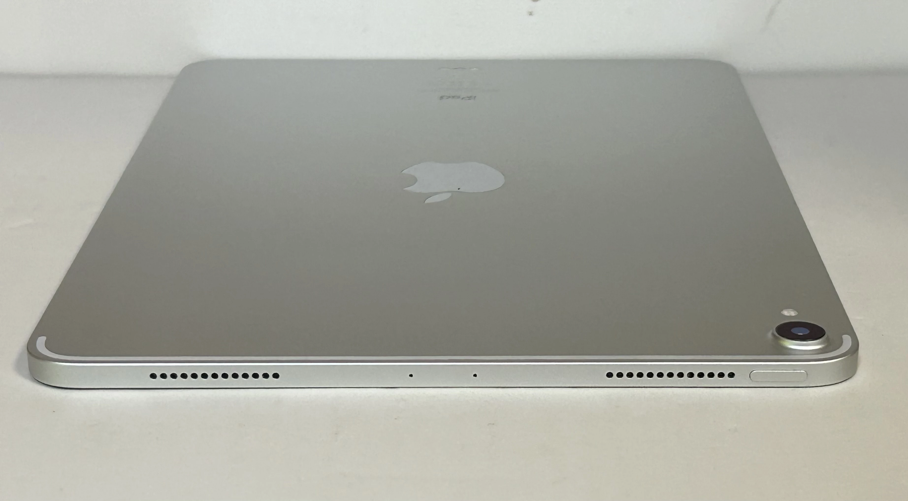 apple-ipad-pro-11-cali-64gb-etui-okazja-wbudowana-pamiec-202869-214193