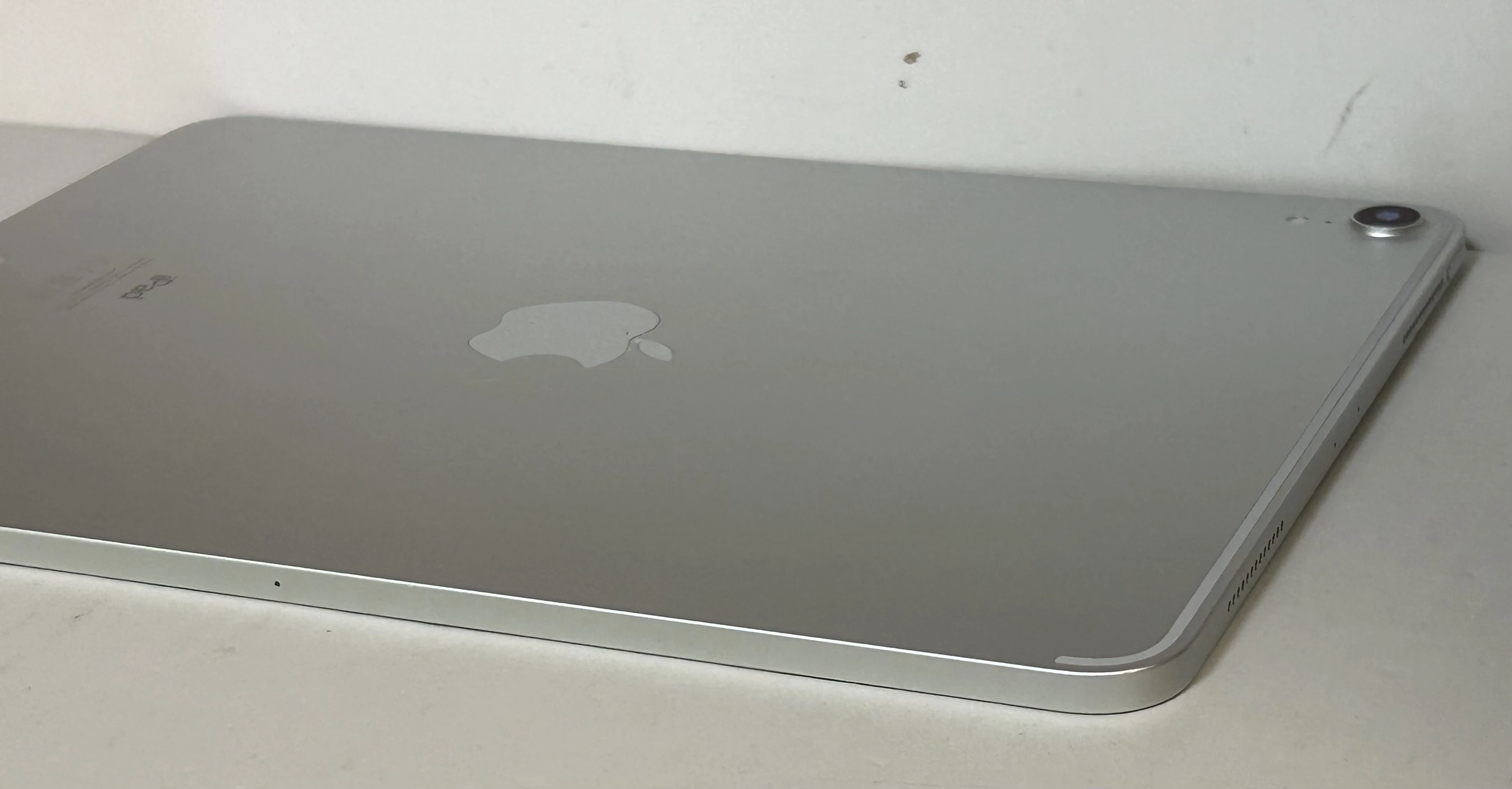 apple-ipad-pro-11-cali-64gb-etui-okazja-czujniki-202841-1