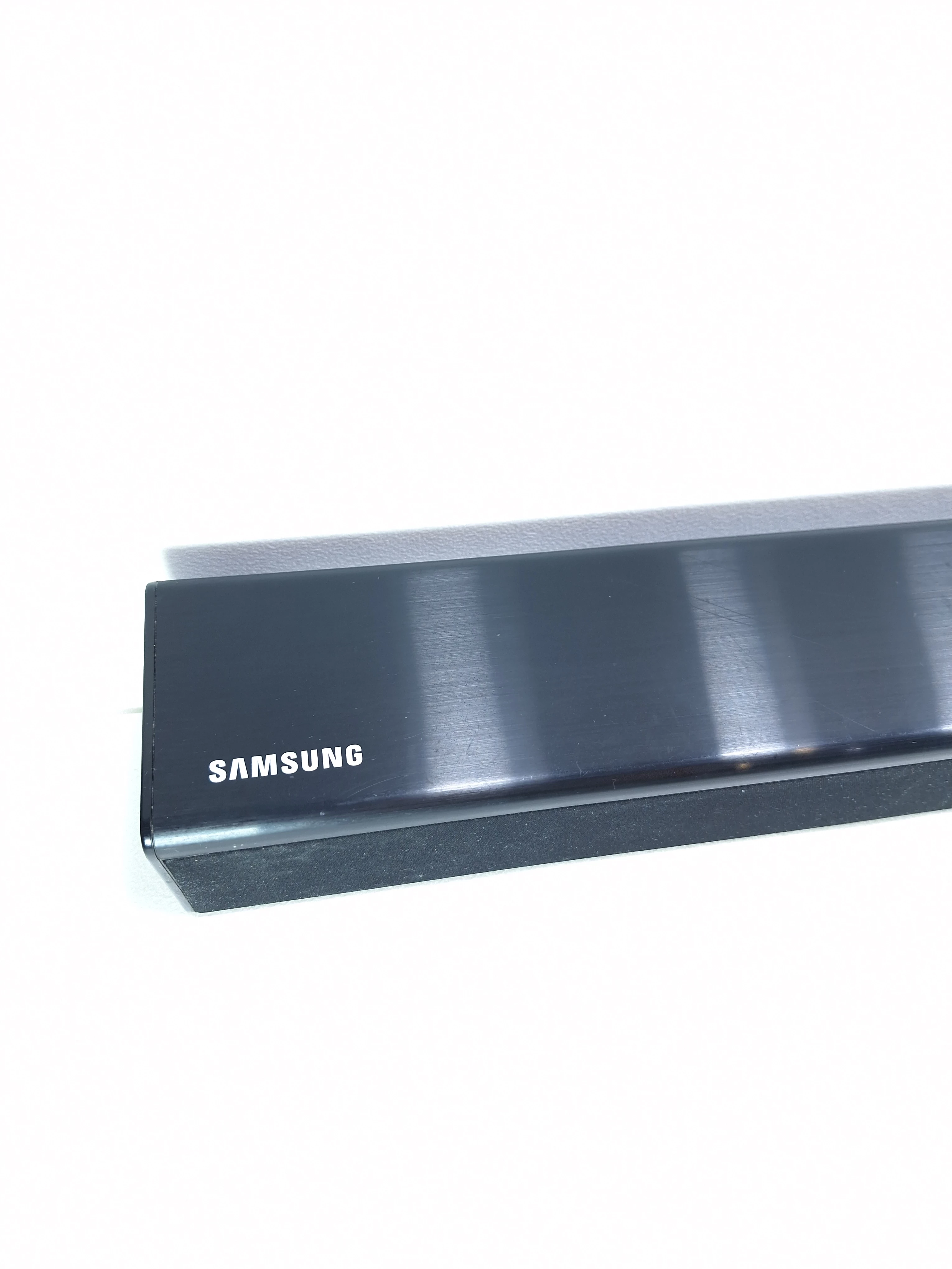 soundbar-samsung-hw-j250-pilot-kolor-czarny