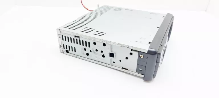 RADIO SAMOCHODOWE SENCOR SCT 8015MR
