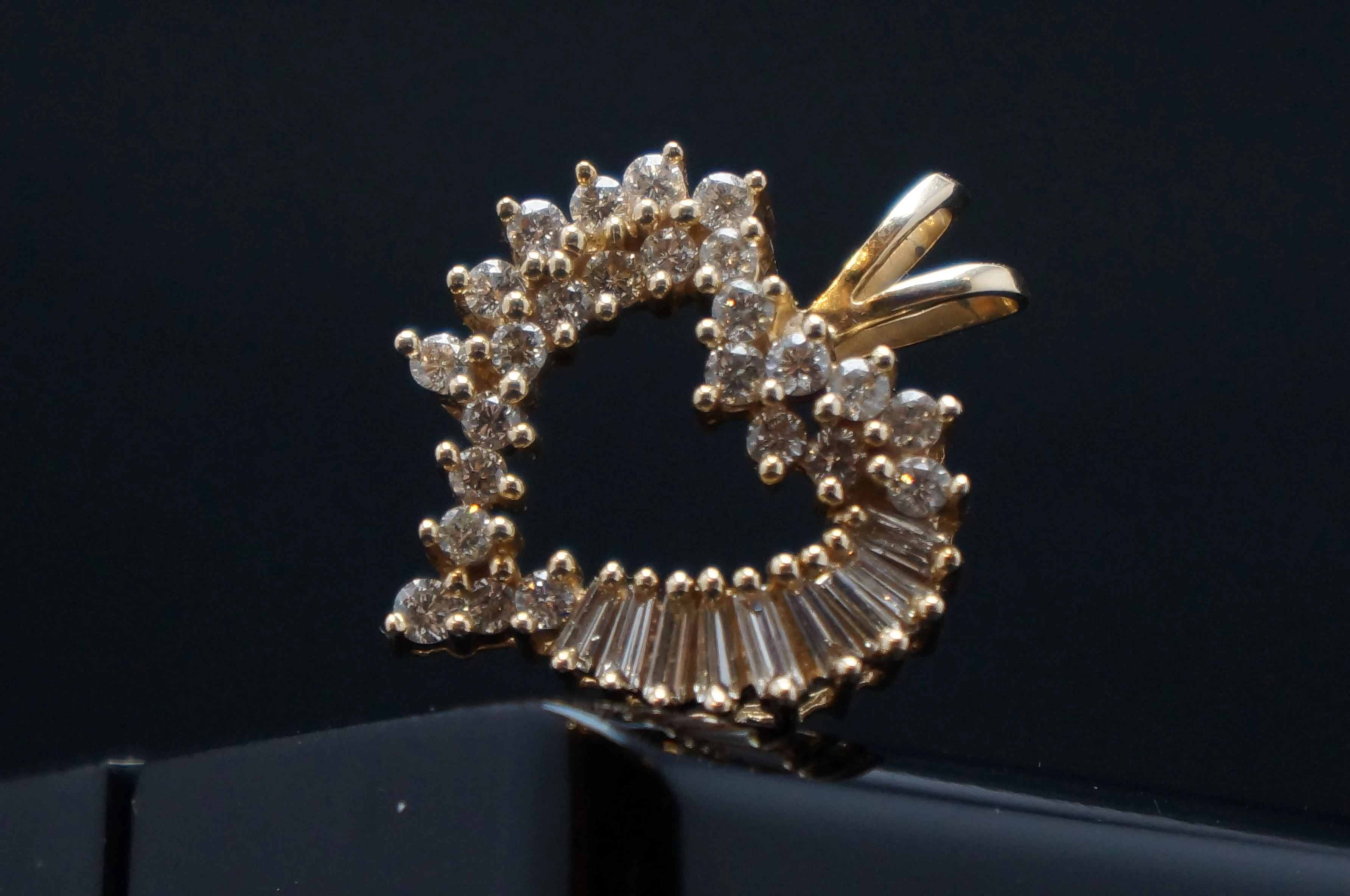 zlota-zawieszka-585-410g-z-diamentami-34-szt-stan-11323-2