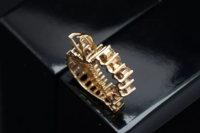 zlota-zawieszka-585-410g-z-diamentami-34-szt-material-15835-2