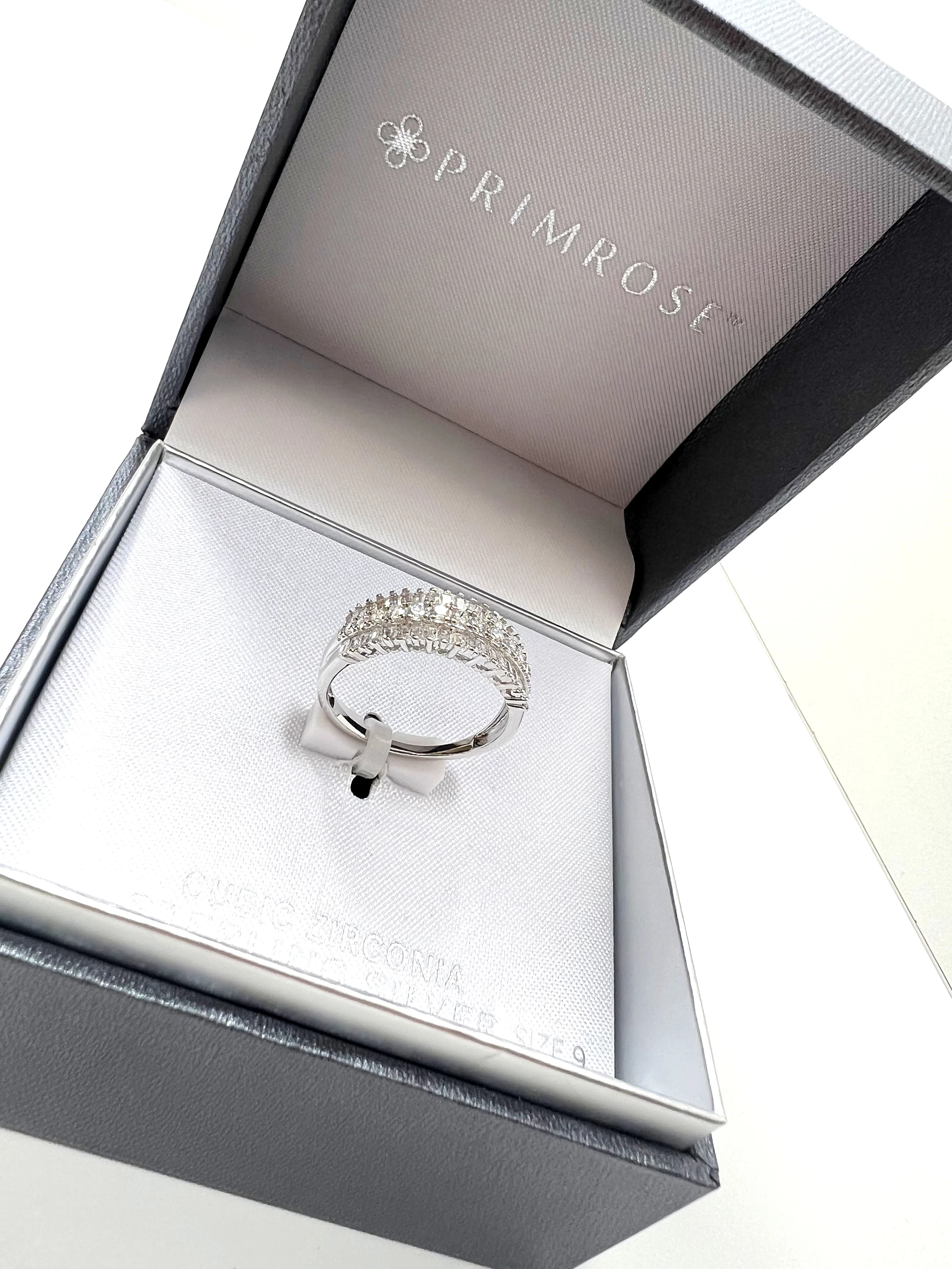 srebry-pierscionek-z-cyrkoniami-r21-primrose-powystawowy-marka-226434-1741906