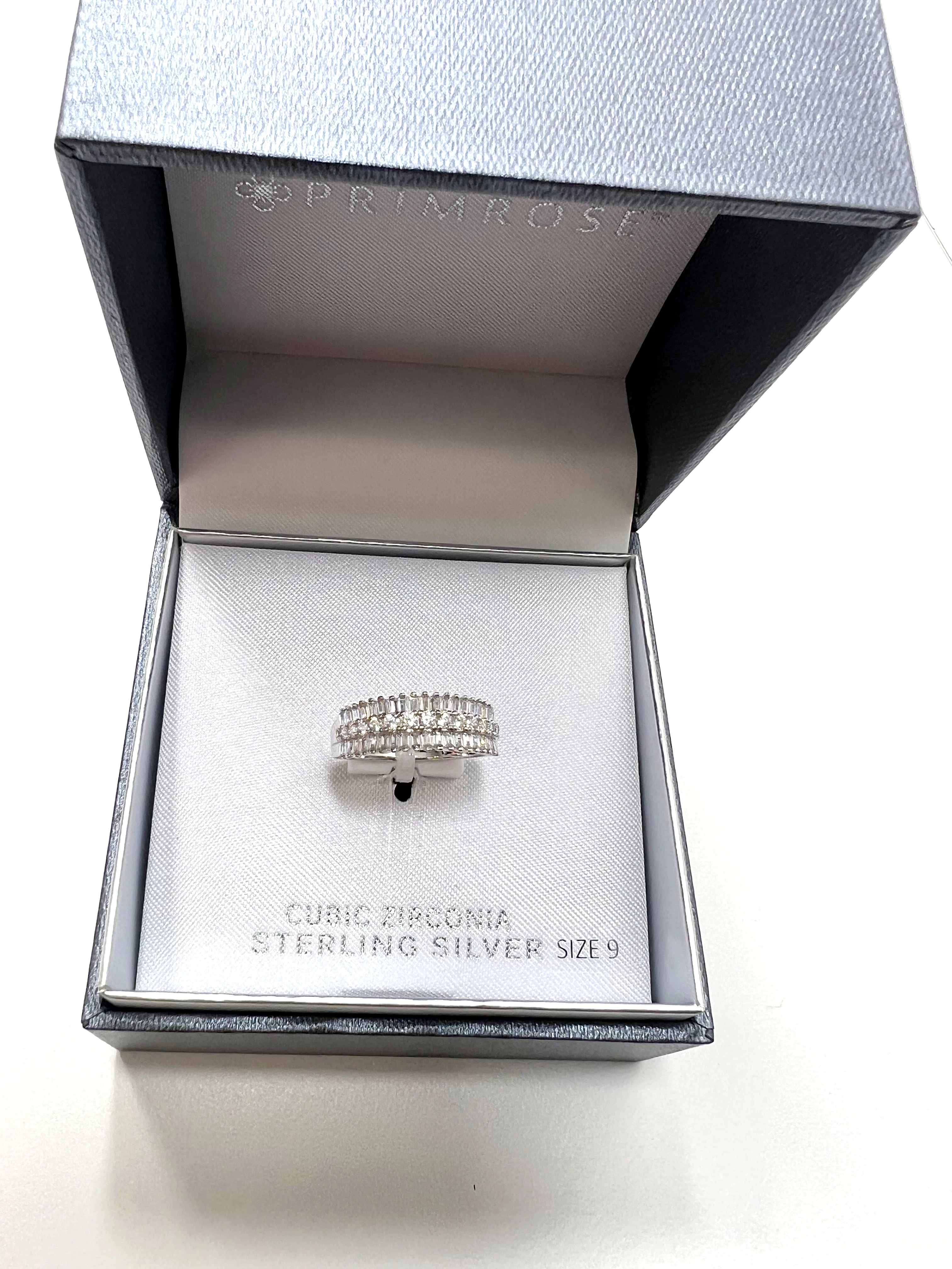 srebry-pierscionek-z-cyrkoniami-r21-primrose-powystawowy-rodzaj-2205-16