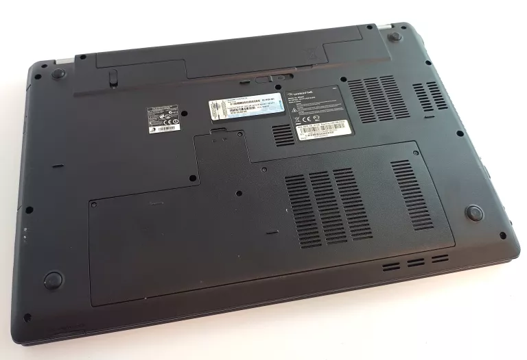 laptop-packard-bell-athlon-p340-4gb-ram-500gb-hdd-radeon-w7-liczba-rdzeni-procesora-2